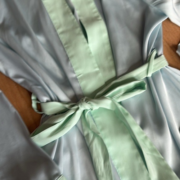 Savage x Fenty Robe XS - Picture 3 of 3